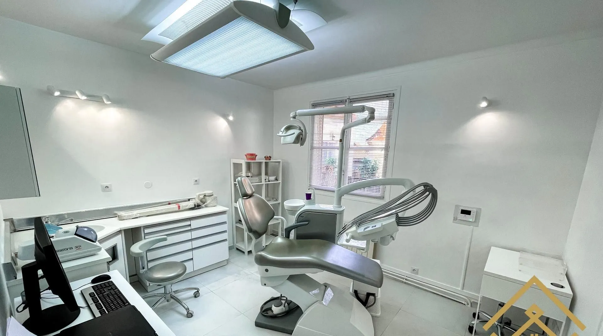 nicolas-bavoux-dentiste-02